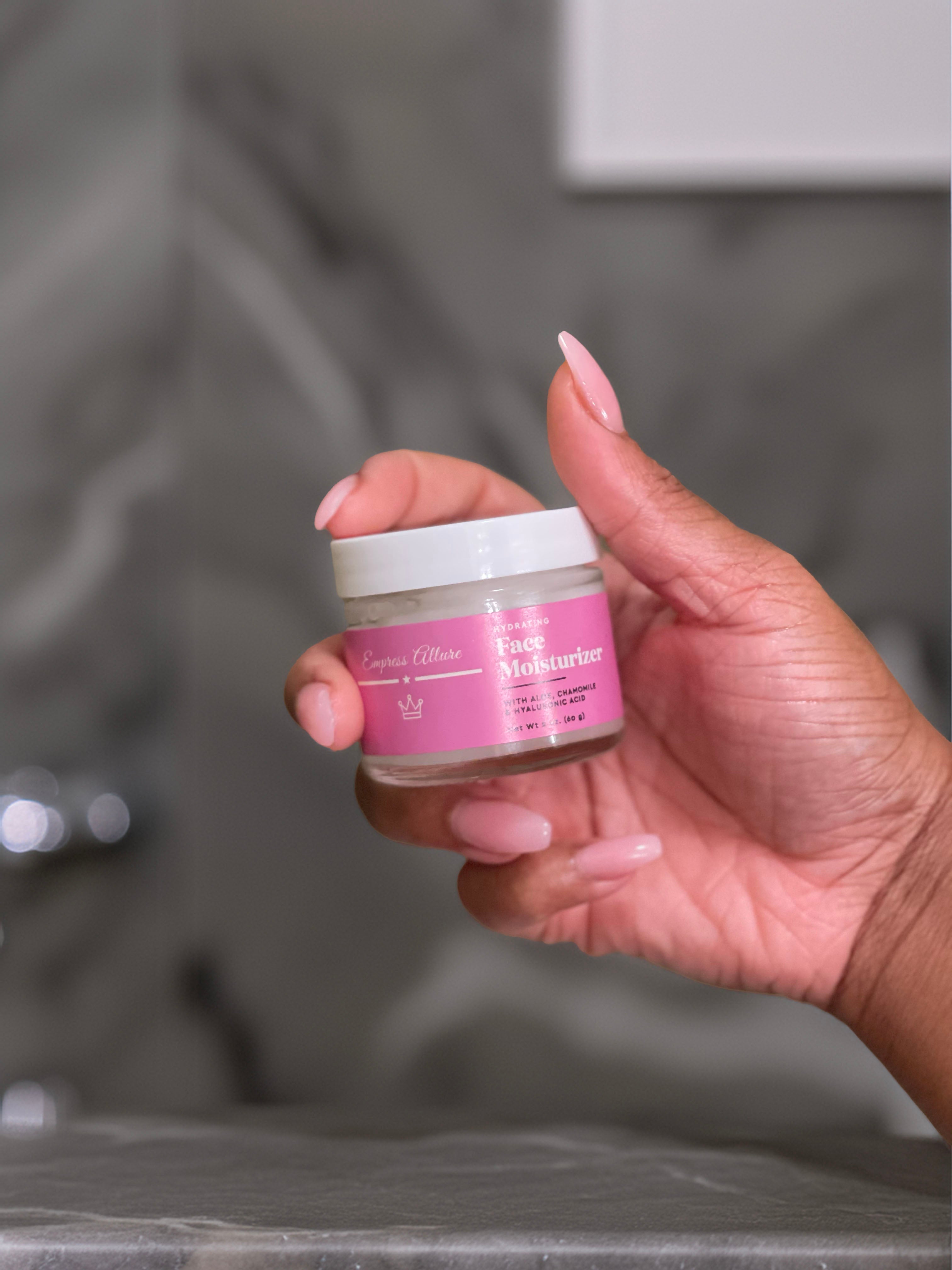 Quench Your Skin's Thirst: Your Guide to Plump, Glowing Skin with the Hydrating Face Moisturizer