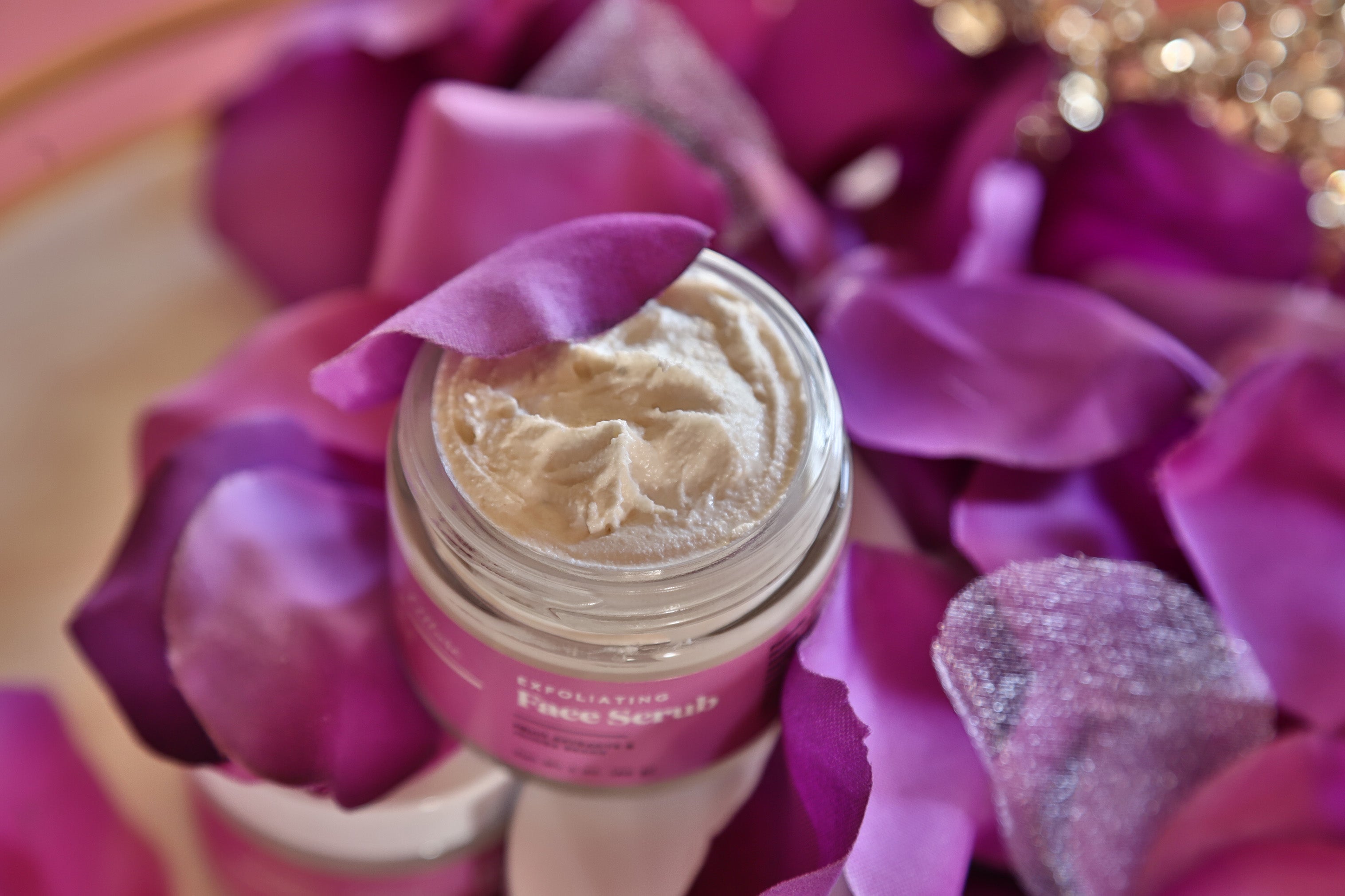 Reveal Your Radiant Glow: The Gentle Power of Exfoliation with Empress Allure's Exfoliating Face Scrub