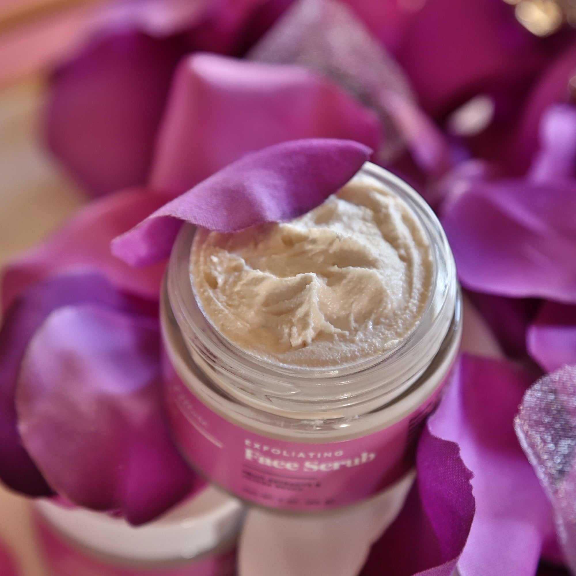 The Smooth and Hydrate Essential Bundle